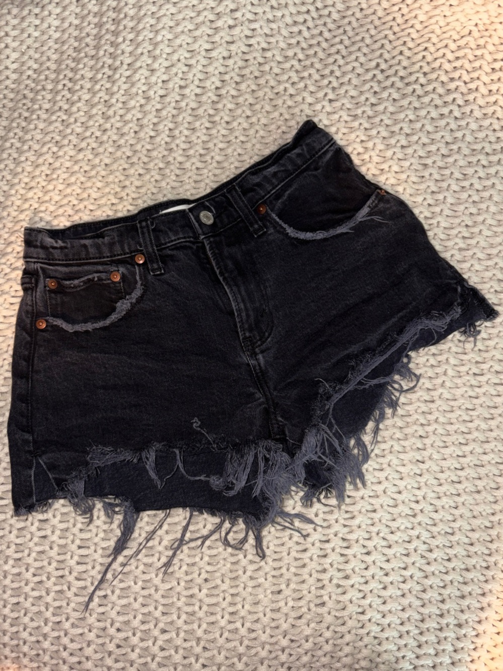 Abercrombie & Fitch - The Mom Short Mid Rise Denim Shorts 26|2